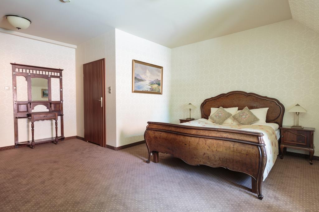 Hotel Folwark ซเกียร์ซ ห้อง รูปภาพ