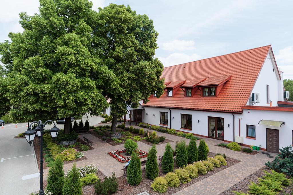 Hotel Folwark ซเกียร์ซ ภายนอก รูปภาพ
