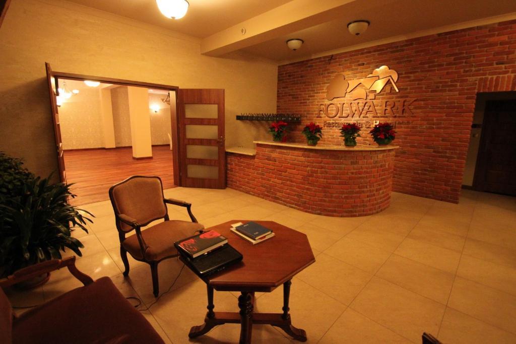 Hotel Folwark ซเกียร์ซ ภายนอก รูปภาพ
