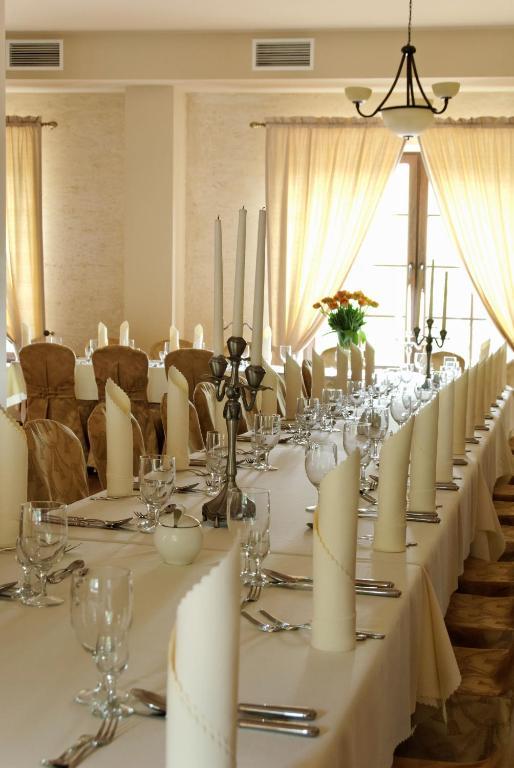 Hotel Folwark ซเกียร์ซ ภายนอก รูปภาพ