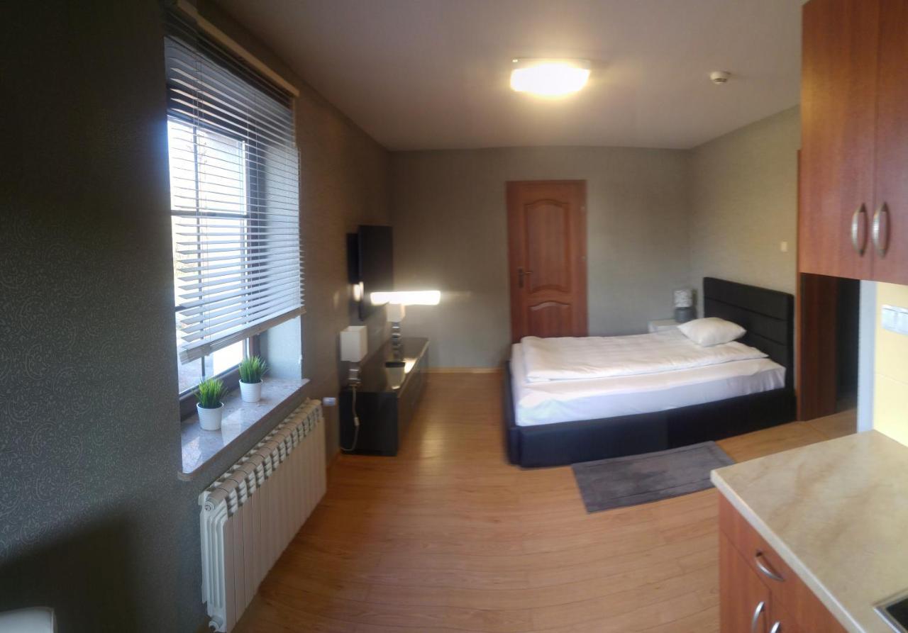 Hotel Folwark ซเกียร์ซ ภายนอก รูปภาพ