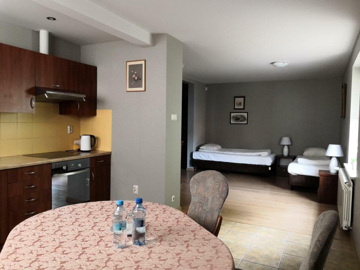 Hotel Folwark ซเกียร์ซ ภายนอก รูปภาพ