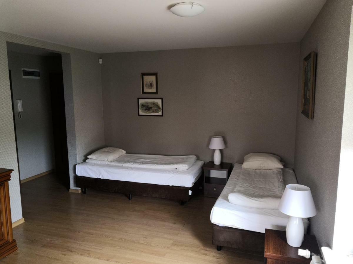 Hotel Folwark ซเกียร์ซ ภายนอก รูปภาพ